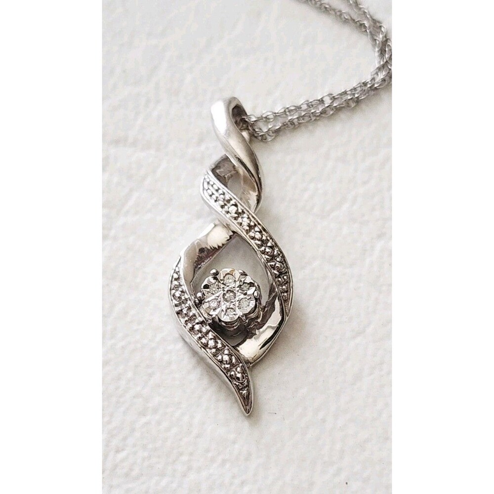 925 STERLING DIAMOND INFINITY KNOT PENDANT NECKLACE